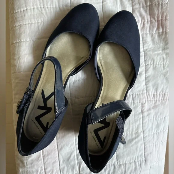 Anne Klein Sport heels, size 10M - Picture 6 of 8